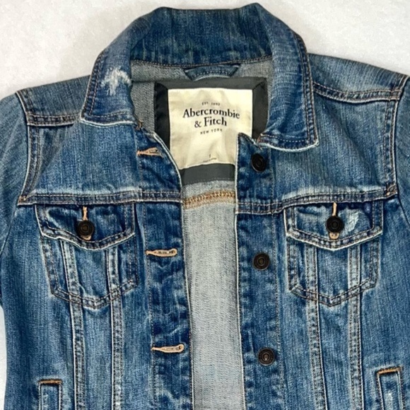 Abercrombie & Fitch size S med. blue distressed denim button front Jean jacket - Picture 6 of 15